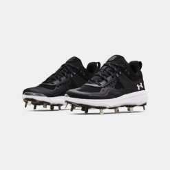 Equipment Under Armour Glyde MT Softball Cleat